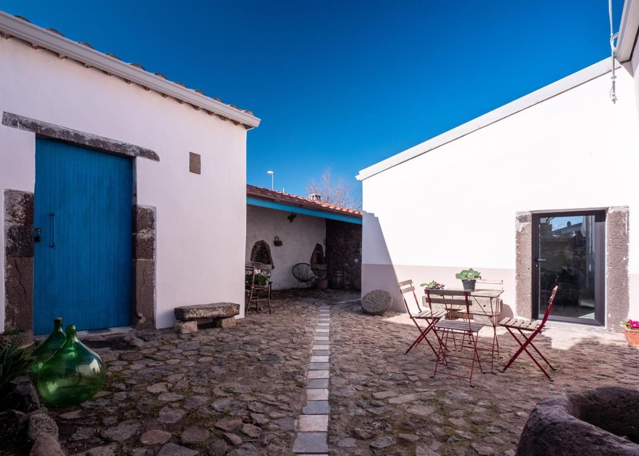 Binzas Betzas Agriturismo Sedilo Eksteriør billede